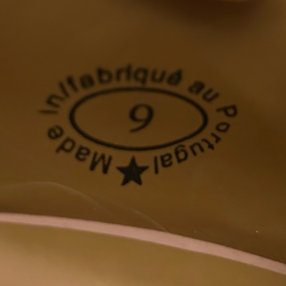 John Fluevog Attic Tutti Mary Jane With Heart in Pink, size 9 - Picture 10 of 14